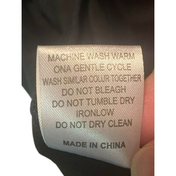 Reborn New York Womens 1X Plus Black & Red Long Sleeve Dress Tunic With Paisley - Picture 9 of 9